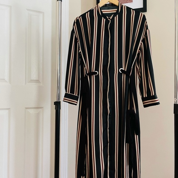 zara black and white striped shirt dress Zara Striped Dress Blue And White STRIPED SHIRT DRESS ZW COLLECTION Ecru  Blue ZARA India